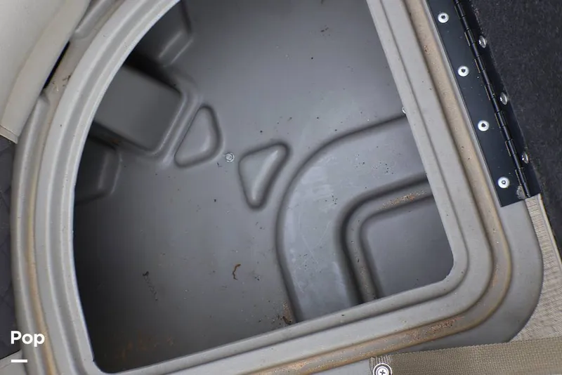 Slide: The Image of Sun Tracker Party Barge 20 DLX 2023 - 16319764