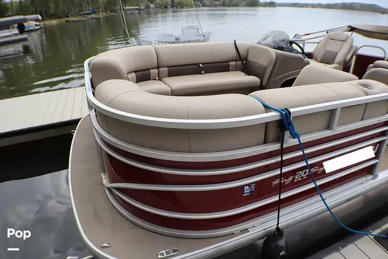 Slide: The Image of Sun Tracker Party Barge 20 DLX 2023 - 16352534