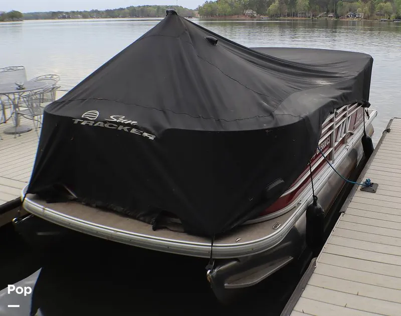 Slide: The Image of Tracker Sun Tracker Party Barge 20DLX 2023 - 16319731