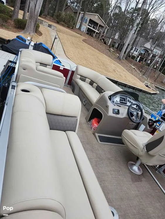 Slide: The Image of Tracker Sun Tracker Party Barge 20DLX 2023 - 16292332