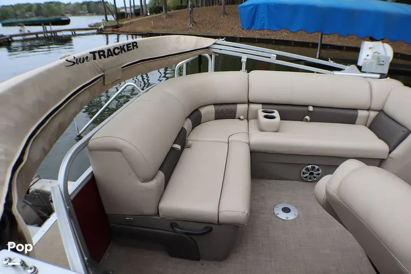 Slide: The Image of Tracker Sun Tracker Party Barge 20DLX 2023 - 16319743