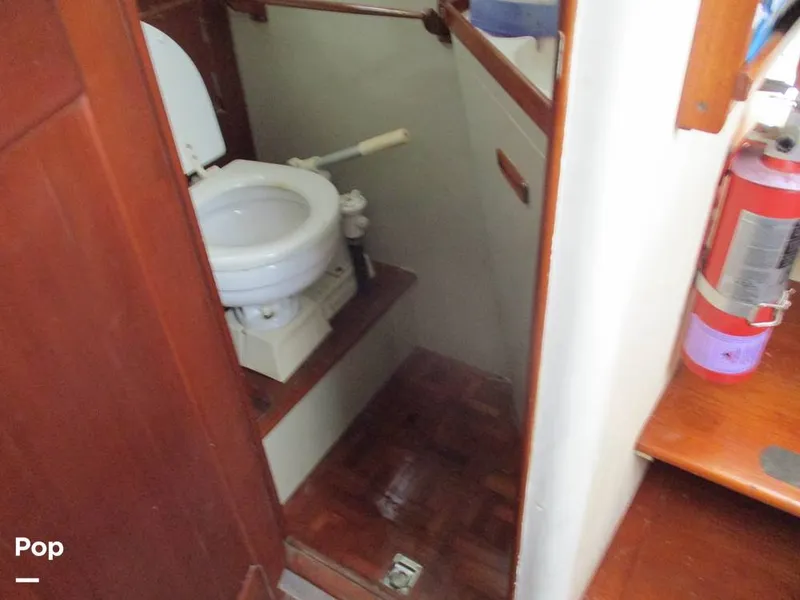 Slide: The Image of FORWARD STATEROOM HEAD - 16390613