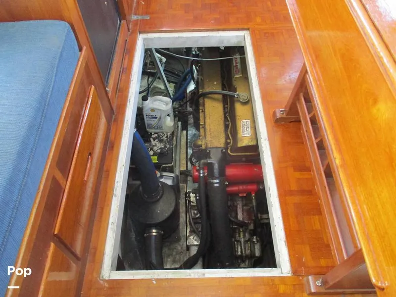 Slide: The Image of ENGINE ACCESS IN SALON - 16390641