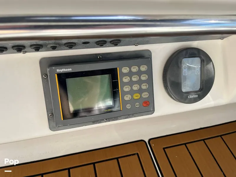 Slide: The Image of Sea Ray 330 Sundancer 1995 - 16819372