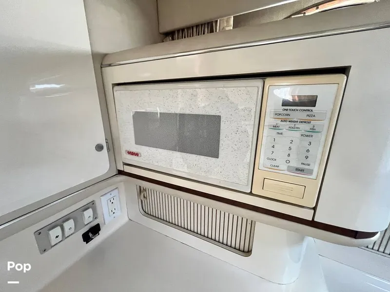 Slide: The Image of Sea Ray 330 Sundancer 1995 - 16819360