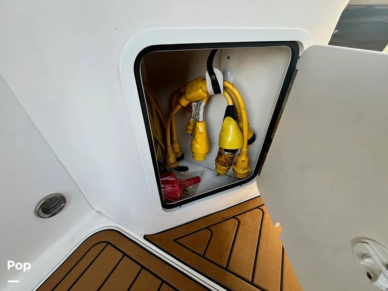 Slide: The Image of Sea Ray 330 Sundancer 1995 - 16819343