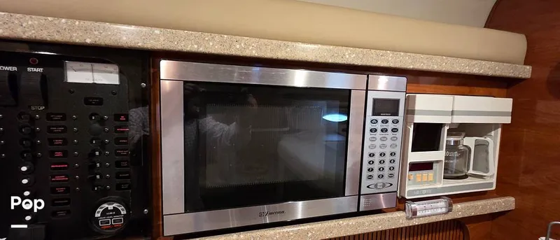 Slide: The Image of Rinker Fiesta Vee 342 2005 - 16312026