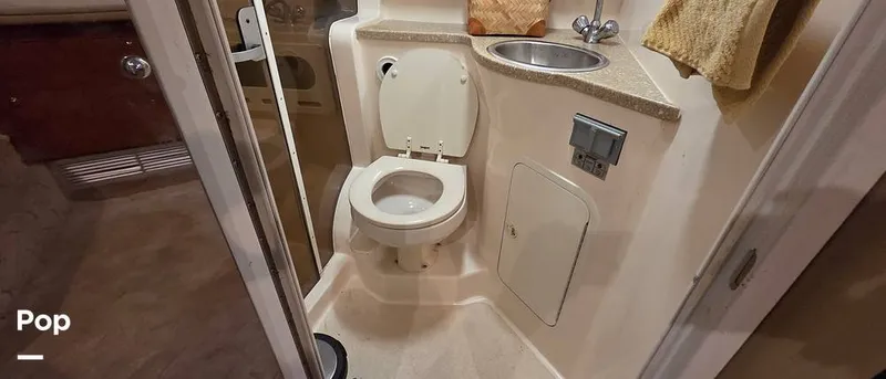 Slide: The Image of Rinker Fiesta Vee 342 2005 - 16312037