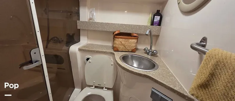 Slide: The Image of Rinker Fiesta Vee 342 2005 - 16312040