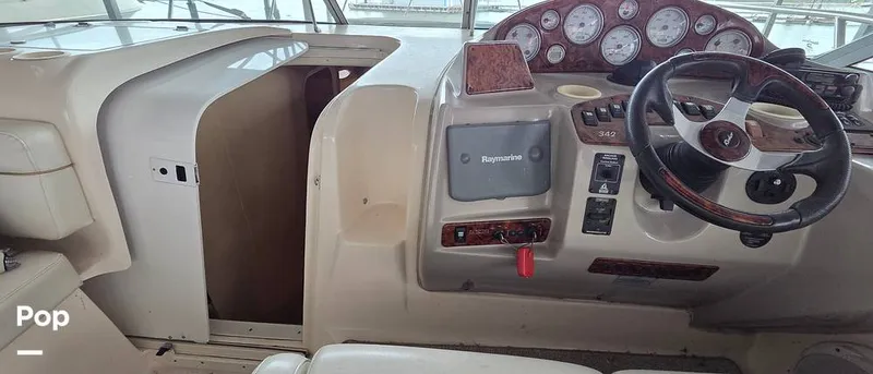 Slide: The Image of Rinker Fiesta Vee 342 2005 - 16312049