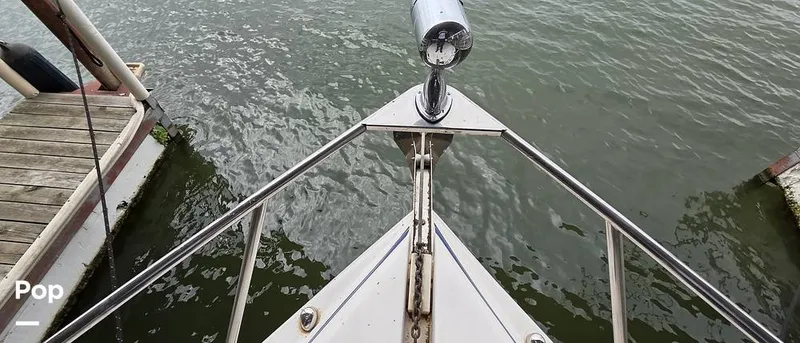 Slide: The Image of Rinker Fiesta Vee 342 2005 - 16312077