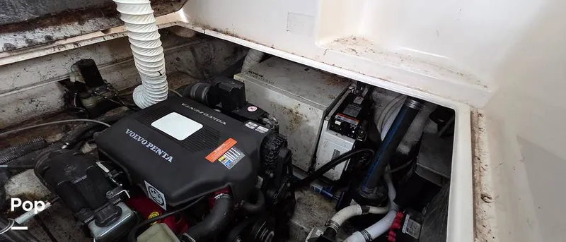 Slide: The Image of Rinker Fiesta Vee 342 2005 - 16311883