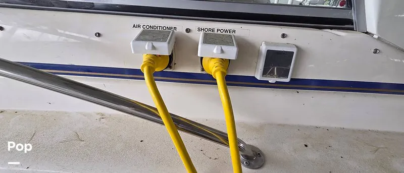 Slide: The Image of Rinker Fiesta Vee 342 2005 - 16311973