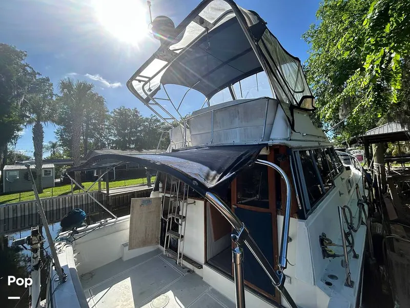 Slide: The Image of Bayliner Motoryacht 3870 1987 - 16322623