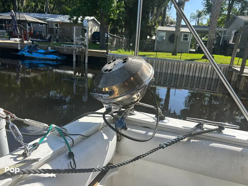 Slide: The Image of Bayliner Motoryacht 3870 1987 - 16322632