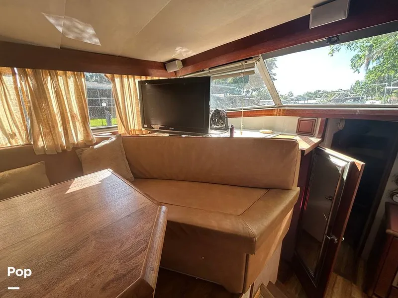 Slide: The Image of Bayliner Motoryacht 3870 1987 - 16322641