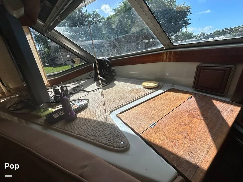 Slide: The Image of Bayliner Motoryacht 3870 1987 - 16322644