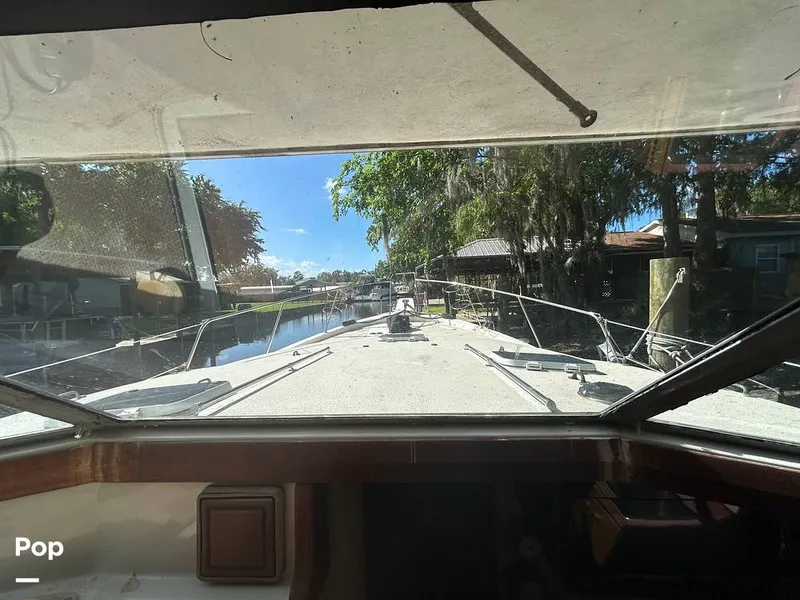 Slide: The Image of Bayliner Motoryacht 3870 1987 - 16322645