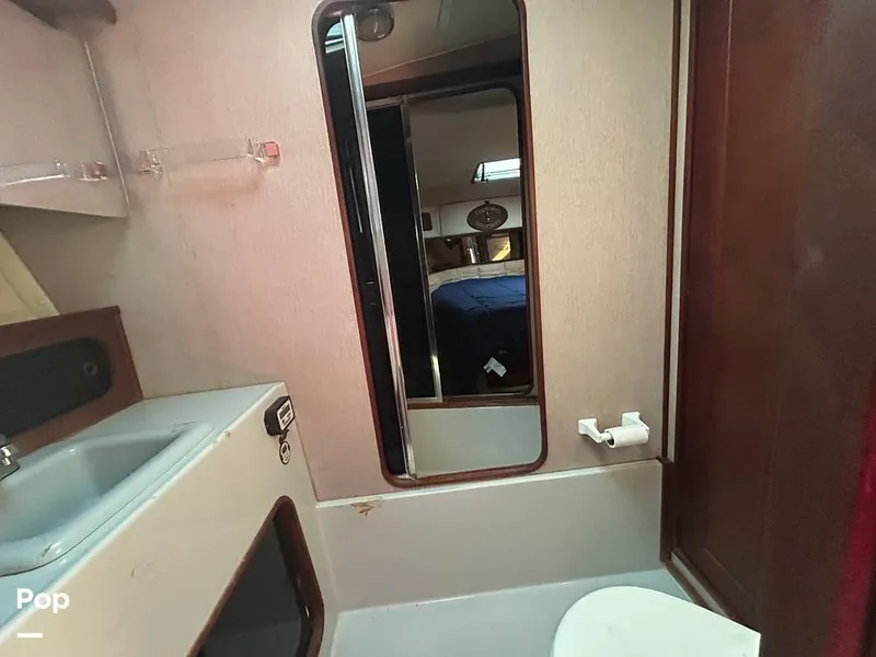 Slide: The Image of Bayliner Motoryacht 3870 1987 - 16322650