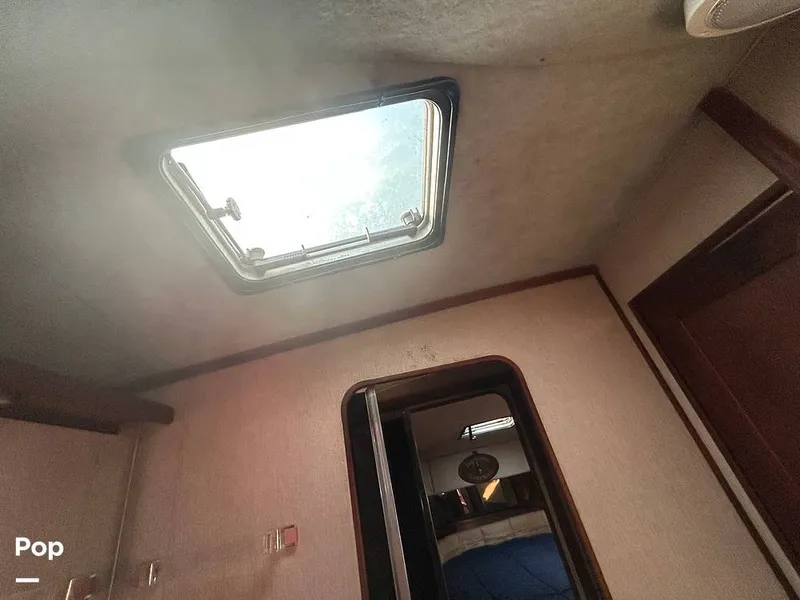 Slide: The Image of Bayliner Motoryacht 3870 1987 - 16322653