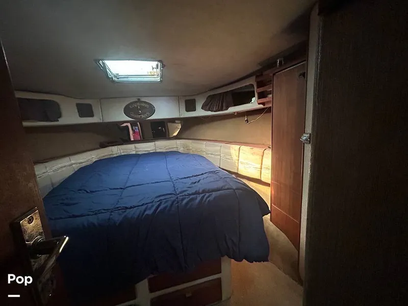 Slide: The Image of Bayliner Motoryacht 3870 1987 - 16322659