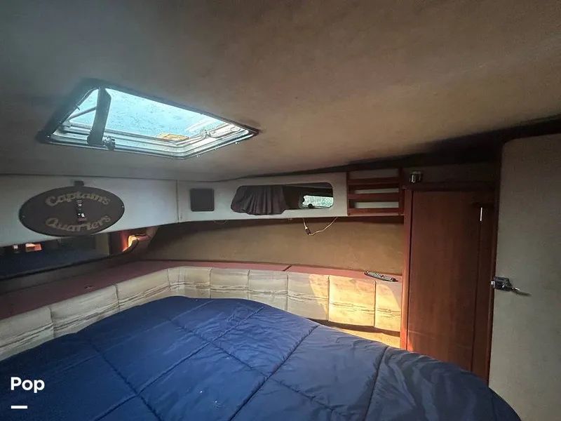 Slide: The Image of Bayliner Motoryacht 3870 1987 - 16322665