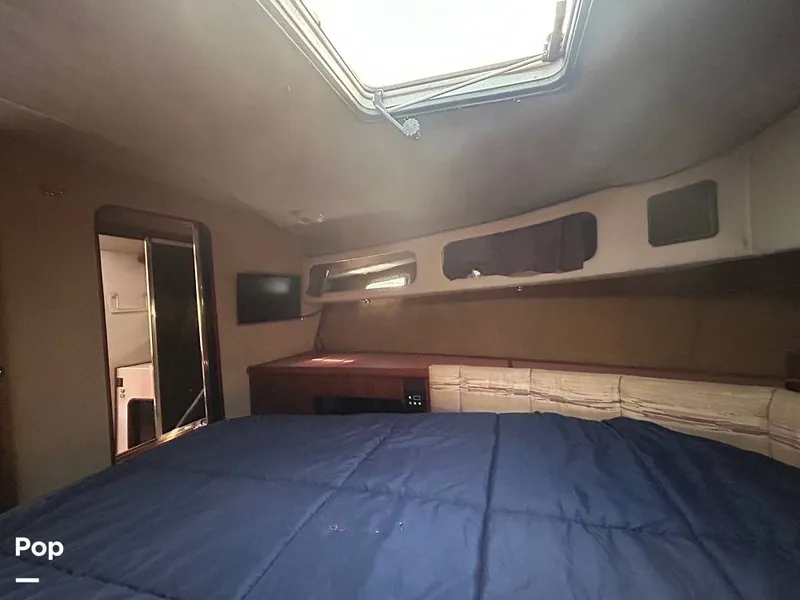 Slide: The Image of Bayliner Motoryacht 3870 1987 - 16322666