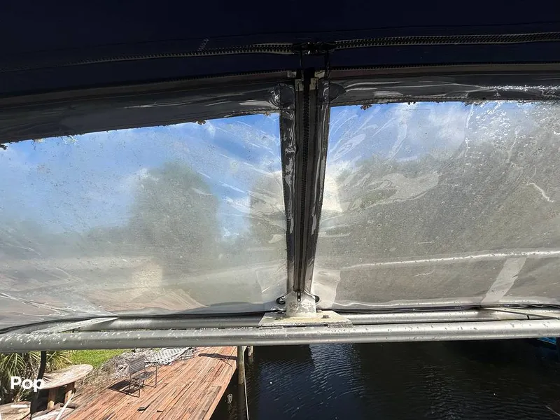 Slide: The Image of Bayliner Motoryacht 3870 1987 - 16322692