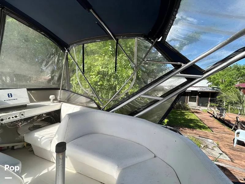 Slide: The Image of Bayliner Motoryacht 3870 1987 - 16322693