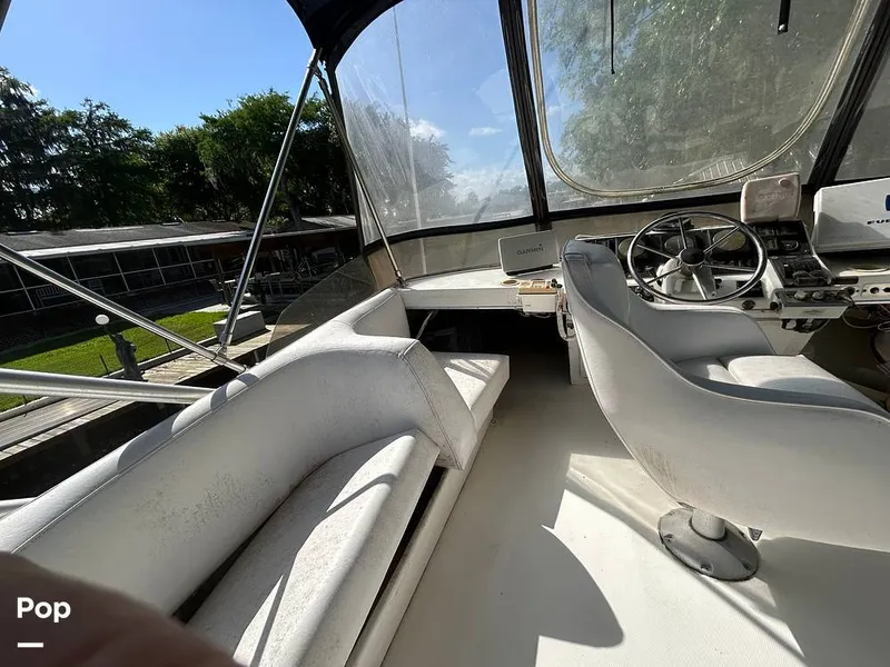 Slide: The Image of Bayliner Motoryacht 3870 1987 - 16322694