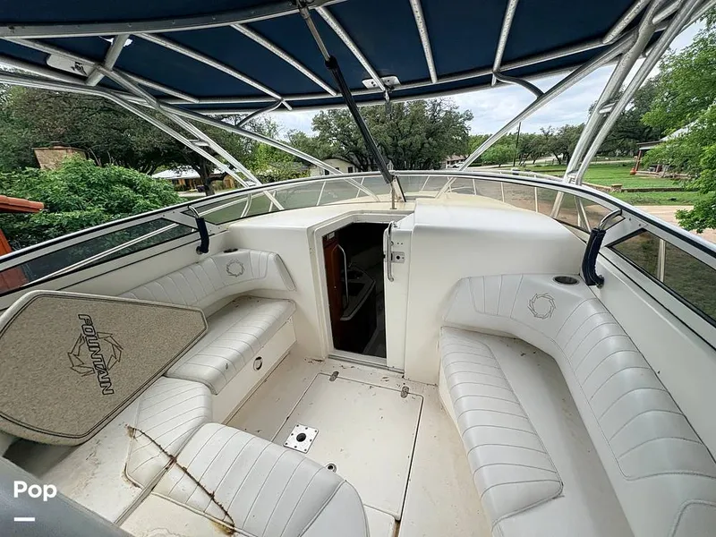 Slide: The Image of Passenger Seating With Storage - 16352393