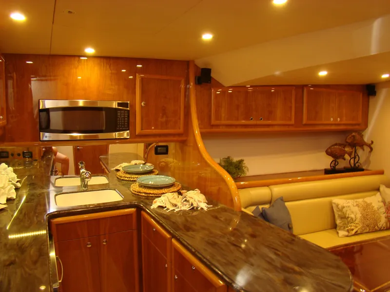 Slide: The Image of Jersey Cape 47 Custom Hardtop 2025 - 51