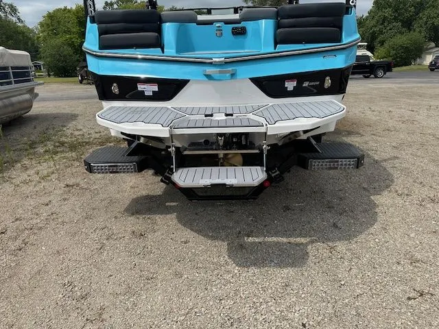 Slide: The Image of Mastercraft XT23 2024 - 15