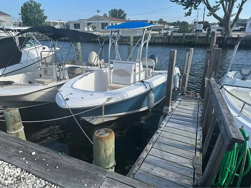 The Image of Robalo 180 2012 - undefined