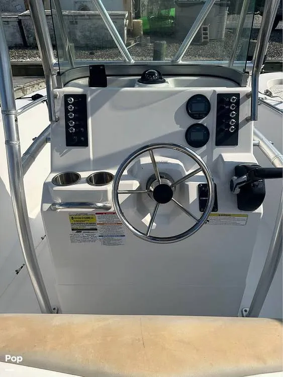 Slide: The Image of Robalo 180 2012 - 16301118