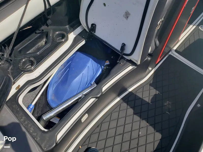 Slide: The Image of Yamaha 275SE 2022 - 16369645