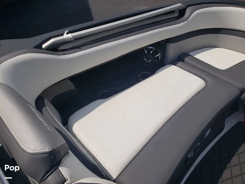Slide: The Image of Yamaha 275SE 2022 - 16369572