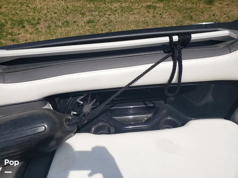 Slide: The Image of Yamaha 275SE 2022 - 16369575