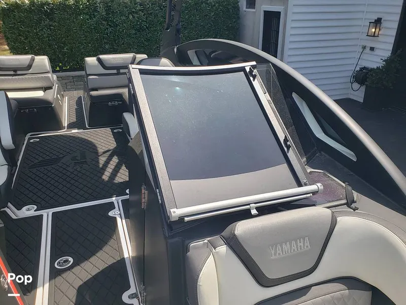 Slide: The Image of Yamaha 275SE 2022 - 16369577
