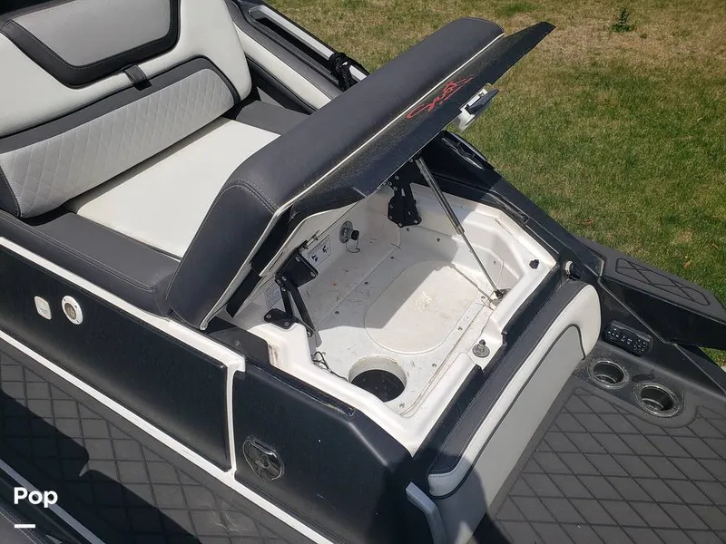 Slide: The Image of Yamaha 275SE 2022 - 16369595