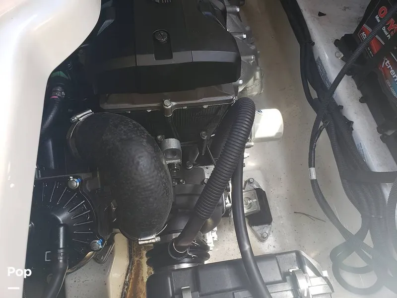 Slide: The Image of Yamaha 275SE 2022 - 16369612