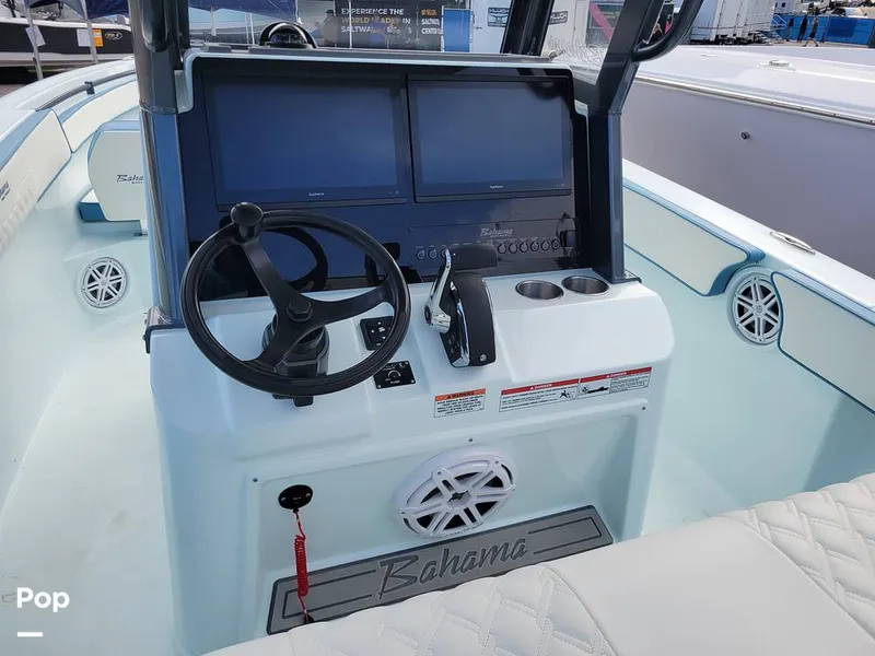 Slide: The Image of Dual Garmin 16" - 16310419