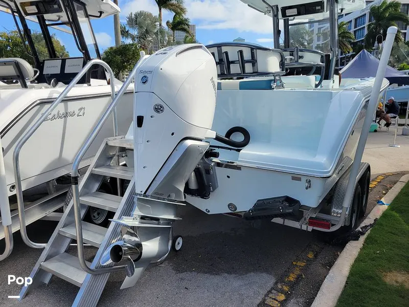 Slide: The Image of Fusion White Mercury - 16310425