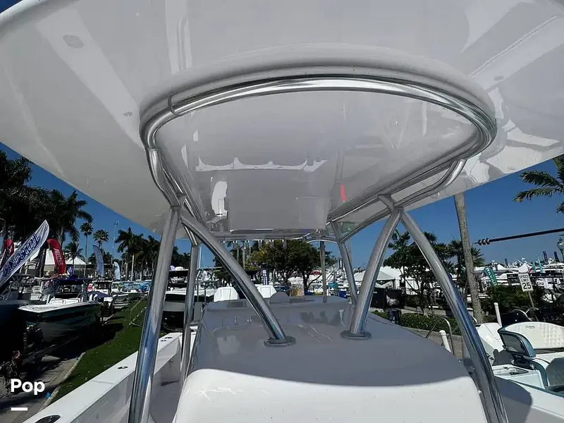 Slide: The Image of Bahama 35 CC 2027 - 16303489