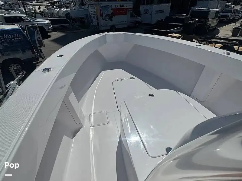 Slide: The Image of Bahama 35 CC 2027 - 16303460