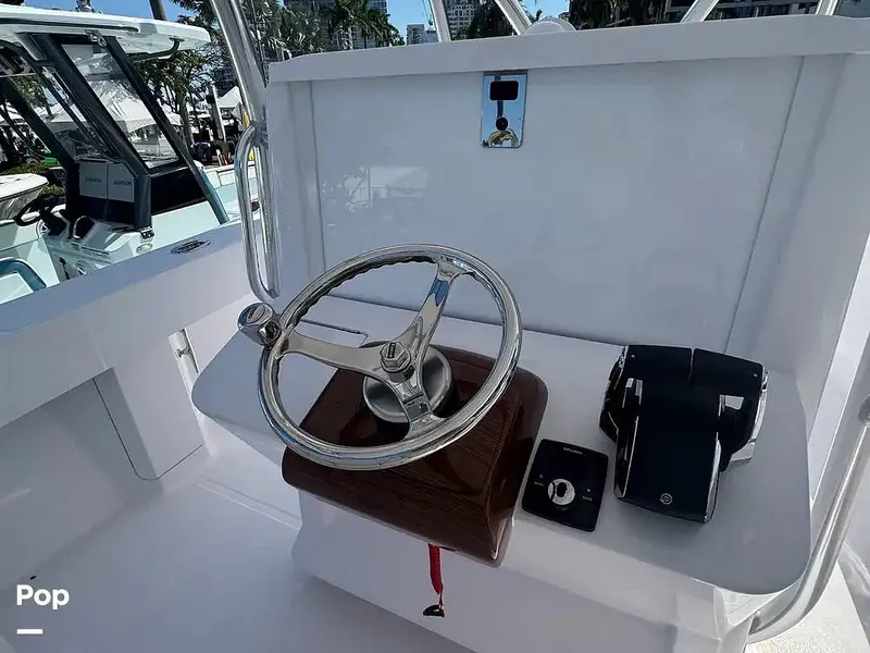 Slide: The Image of Bahama 35 CC 2027 - 16303439