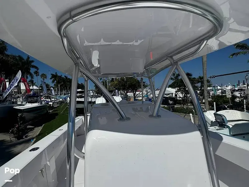 Slide: The Image of Bahama 35 CC 2027 - 16303394