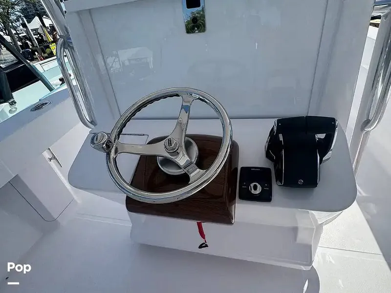 Slide: The Image of Bahama 35 CC 2027 - 16303378