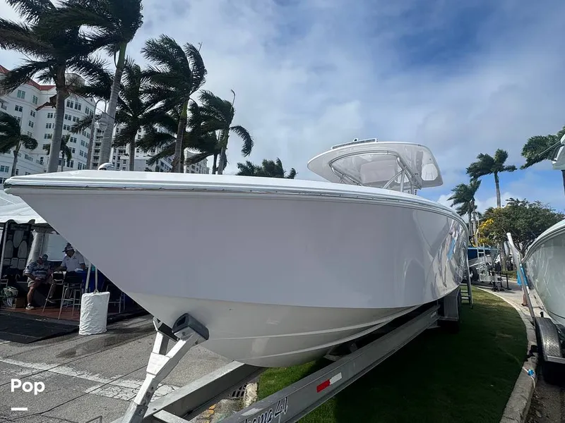 Slide: The Image of Bahama 35 CC 2027 - 16324717