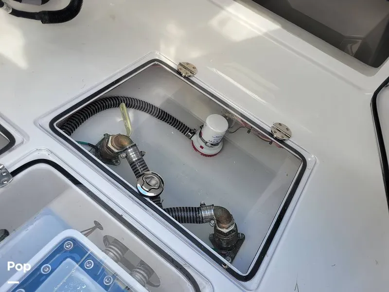 Slide: The Image of Bahama 35 CC 2027 - 16337172